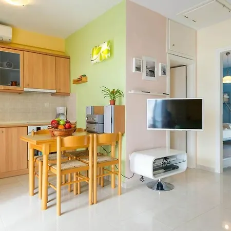 Sun Sea & Views 100m From Beach! Apartment *