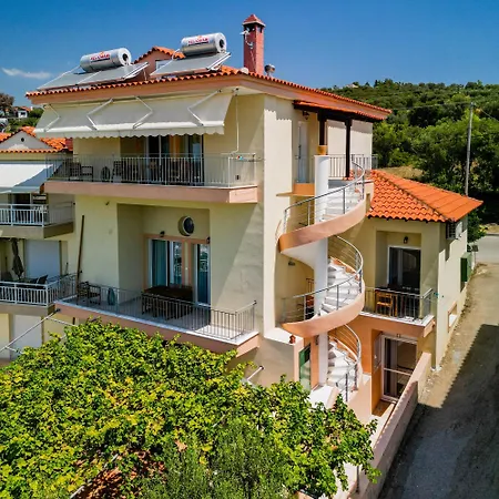 Sun Sea & Views 100m From Beach! Daire