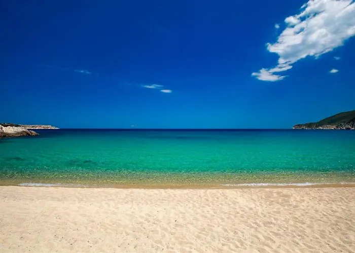 Sun Sea & Views 100m From Beach!