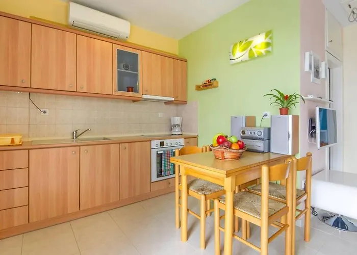 Daire Sun Sea & Views 100m From Beach!
