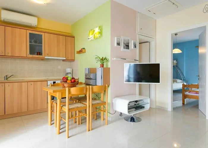 Sun Sea & Views 100m From Beach! Daire *
